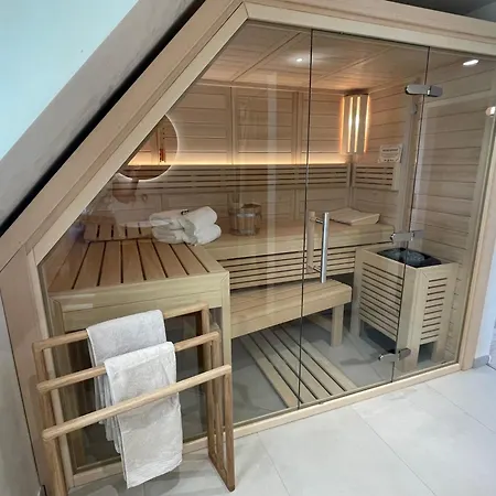 Deichkoje 12 - Deck 2 Mit Sauna Und Balkon Mit Eiderblick In *