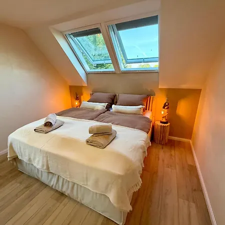Deichkoje 12 - Deck 2 Mit Sauna Und Balkon Mit Eiderblick In *